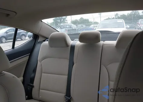 2017 Hyundai Elantra Se z USA, uszkodzony, nr VIN 5NPD84LF5HH003508